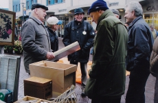 Imkerij Boslust stopt met de Winkel in Bijenbenodigdheden.